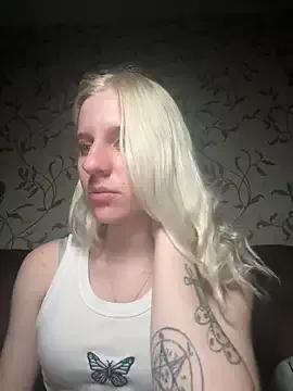 YourSunnyBabyLove from StripChat is Freechat