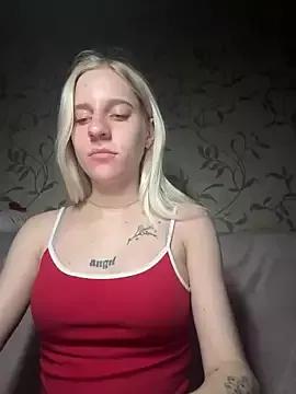 YourSunnyBabyLove from StripChat is Freechat