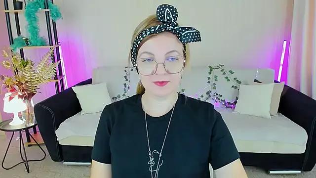 Try our streaming cams variety and talk on a personal level with our adorable girls streamers, showing off their bountiful shapes and dildos.