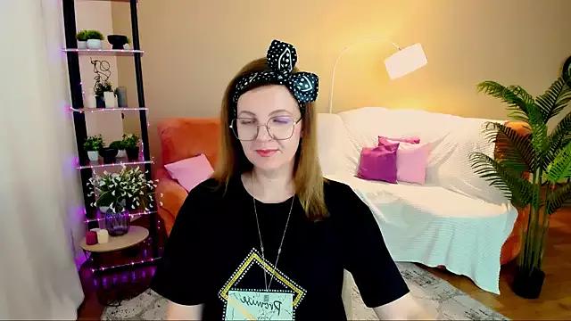 Try our streaming cams variety and talk on a personal level with our adorable girls streamers, showing off their bountiful shapes and dildos.