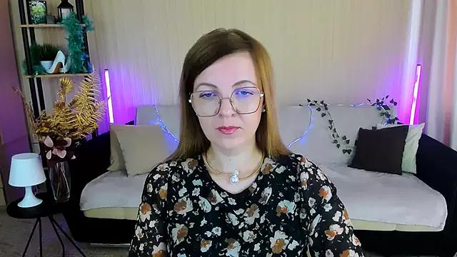 YourUniverser from StripChat is Freechat