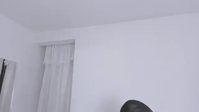 yourwife_anna from StripChat is Freechat