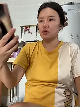 Yoyou666 from StripChat