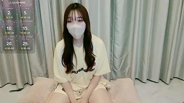 Yua_chan_ from StripChat is Freechat