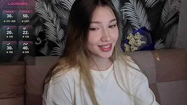 Yuki_Star from StripChat is Freechat