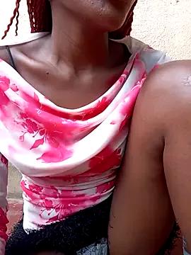 yummy_bb from StripChat