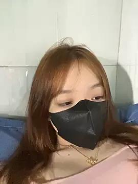 Yurri_Lee from StripChat