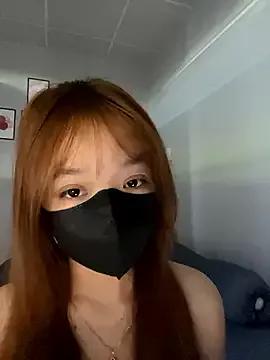 Yurri_Lee from StripChat