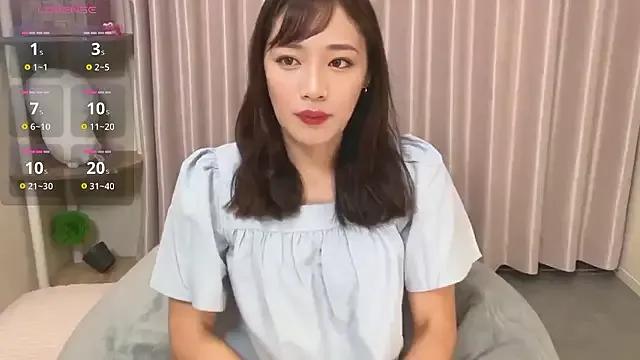 yuu-chan_ from StripChat