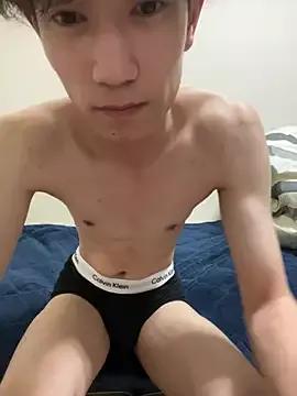 yuuu2580 from StripChat