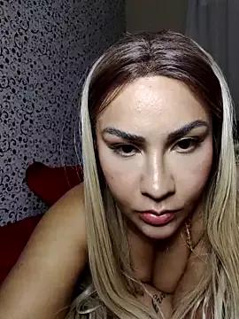 yzis_love from StripChat is Freechat