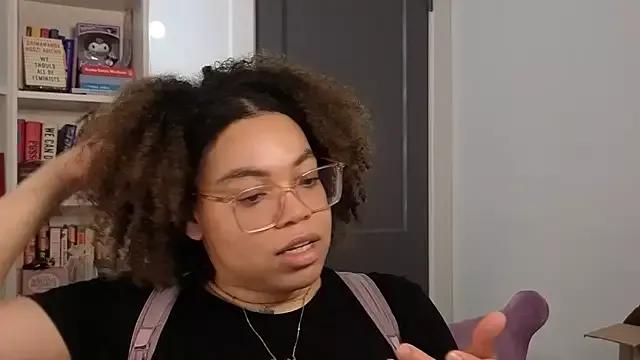 zahrabliss from StripChat is Freechat