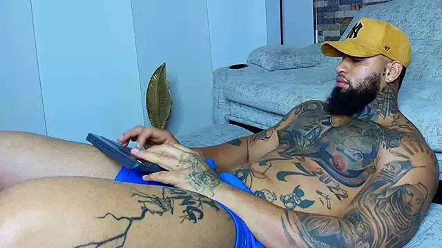 zaiin_diesel from StripChat