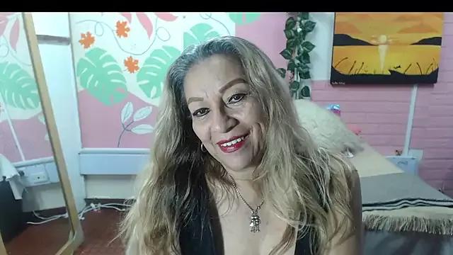 ZAMANTHA from StripChat