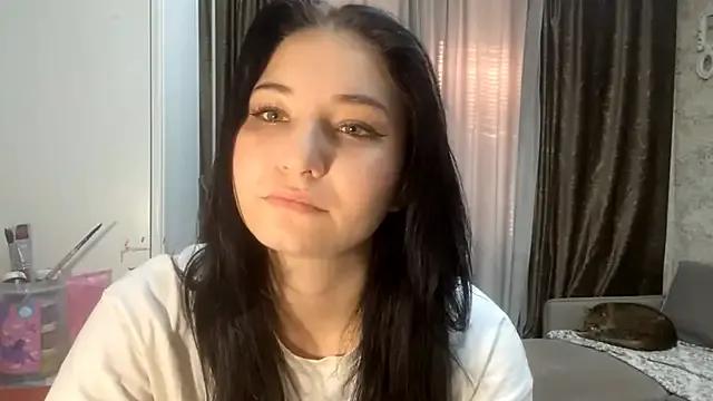 ZanaSweetPeach from StripChat is Freechat