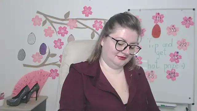 ZannaDreil from StripChat