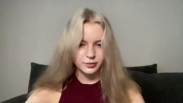 Zara__Doll from StripChat is Freechat