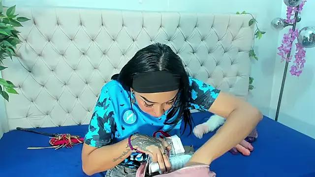 Zara_Blasse from StripChat is Freechat