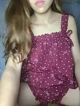 Zara_chuan from StripChat