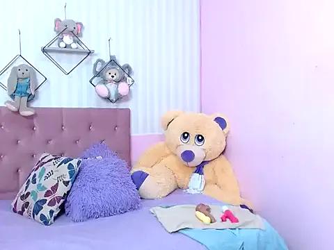 Try our streaming cams variety and talk on a personal level with our adorable girls streamers, showing off their bountiful shapes and dildos.