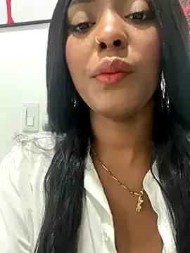 Zaracollins01 from StripChat