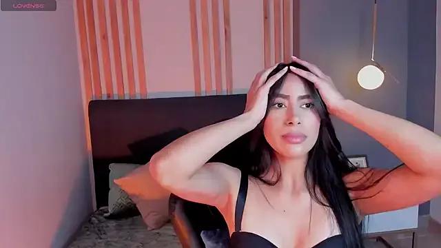 zarah_Paige from StripChat