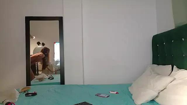 Try our streaming cams variety and talk on a personal level with our adorable girls streamers, showing off their bountiful shapes and dildos.
