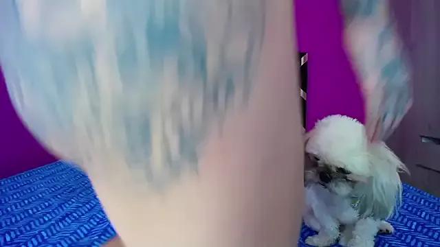 Zaratattoox from StripChat