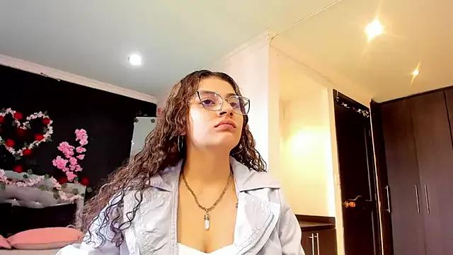 Zarathryz_ from StripChat