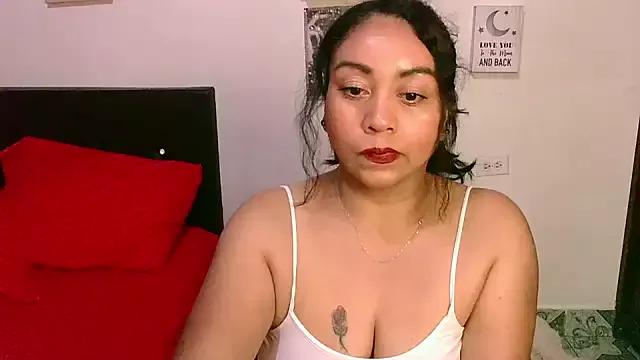 zaray_bella from StripChat