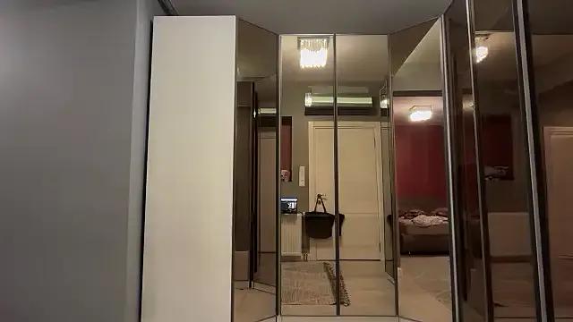 Zeravina from StripChat is Freechat