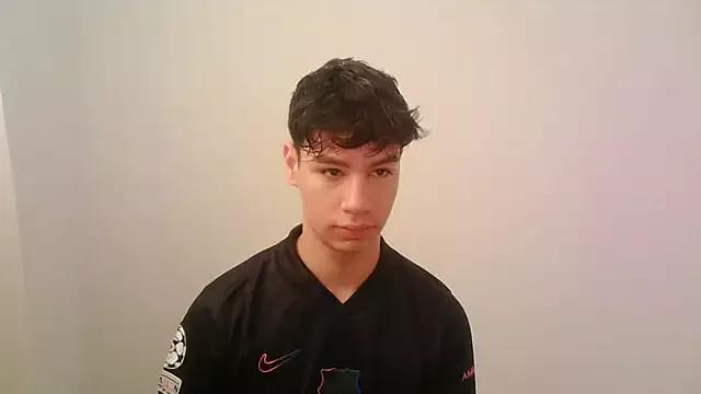 zeus_181 from StripChat is Freechat