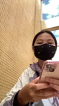 zhizhinaigai on StripChat 