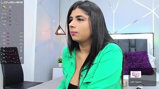 ZiaCalifa from StripChat