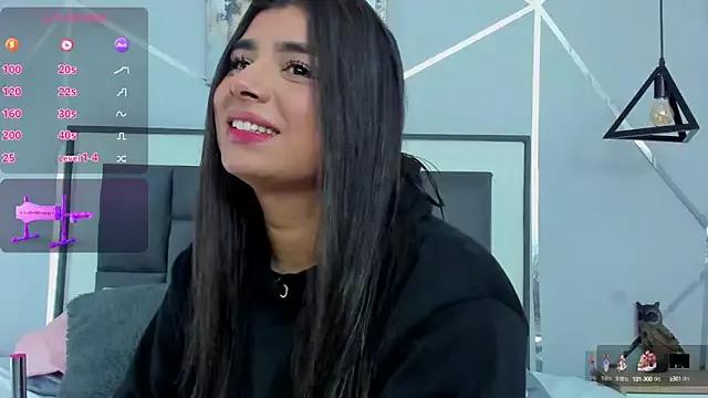 ZiaCalifa from StripChat