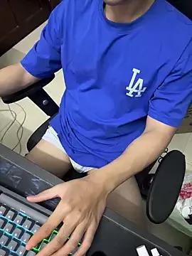 ZiioneTV from StripChat