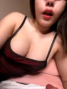 ZinzinLy from StripChat