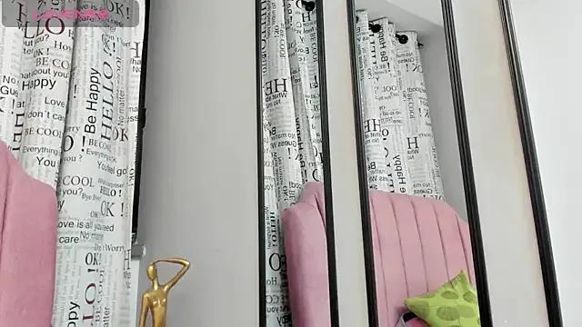 Zoe_Blond from StripChat is Freechat