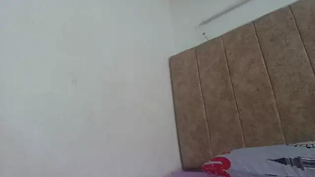 Zoe_perverted from StripChat is Freechat