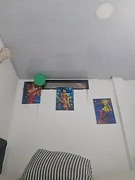 zoe_stp_latina from StripChat is Freechat