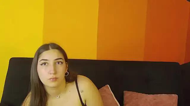 zoee_moretti from StripChat