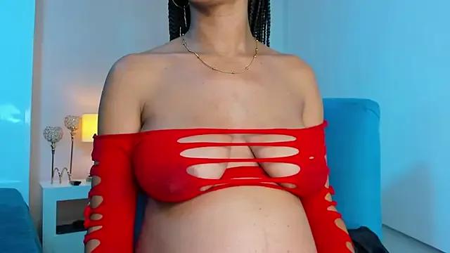ZoeSantanna_ from StripChat