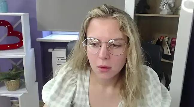 Try our streaming cams variety and talk on a personal level with our adorable girls streamers, showing off their bountiful shapes and dildos.