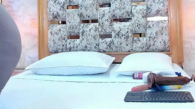 ZOLEY_WATSON from StripChat is Freechat