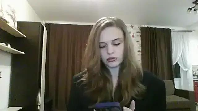 Zoralen from StripChat is Freechat